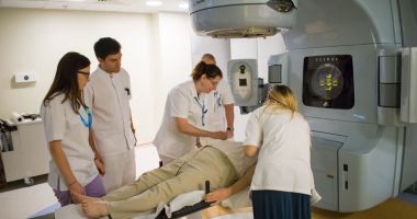 Stire din Social : Veste bună pentru bolnavii de cancer.  Radioterapie gratuită, la Constanța