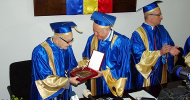 Stire din Cultură-Educație : Respect, maestre Radu Beligan!