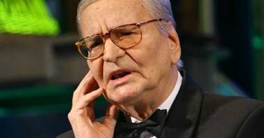 Stire din Cultură-Educație : Radu Beligan a fost internat de urgență