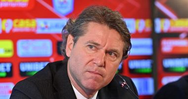 Stire din Sport : Florin Răducioiu: „M-a șocat înfrângerea FCSB-ului, e rușinos să pierzi cu o echipă așa slabă”