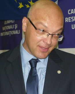 Stire din Cultură-Educație : Răducu Popescu, primul contact cu directorii: "Voi fi cât se poate de dur!"