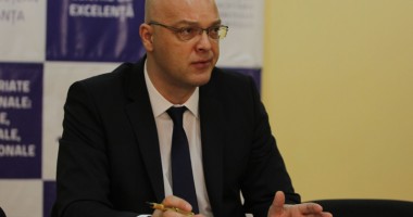 SCANDAL în învățământul constănțean. Elevi OBLIGAȚI SĂ CUMPERE CĂRȚI pentru a participa la un concurs! - 2