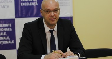 Stire din Cultură-Educație : Răducu Popescu prezintă starea învățământului constănțean