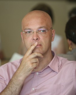 Stire din Cultură-Educație : Inspectorul general Răducu Popescu, în căutare de noi directori de școli și licee