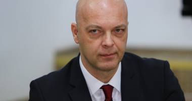 Stire din Politică-Administrație : A DEMISIONAT!
