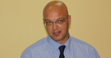 Stire din Cultură-Educație : Ce spune inspectorul general Răducu Popescu despre lipsa manualelor la Constanța