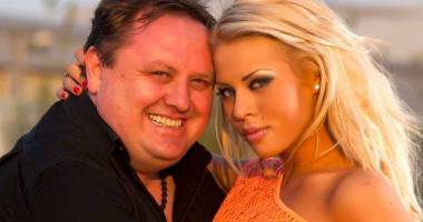 Stire din Monden : Roxana Nemeș, tulburată după despărțirea de Radu Groza