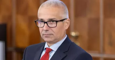 Stire din Politică-Administrație : Ministrul Radu Marinescu, susținut fără rezerve de PSD