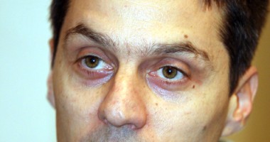 Stire din Politică-Administrație : Radu Mazăre, despre  chemarea fratelui său la DNA:  "E un caraghioslâc"