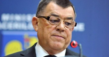 Stire din Politică-Administrație : PNL a votat excluderea lui Radu Stroe din partid