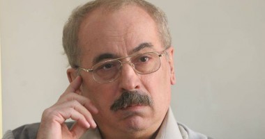 Stire din Politică-Administrație : A MURIT fostul premier RADU VASILE