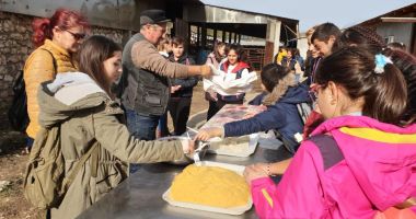 RAEDPP a trimis în excursie 42 de elevi de la Școala "Marin Sorescu" pentru a învăța despre alimentația bio - 4