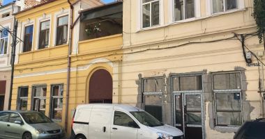 Stire din Social : Două clădiri degradate din zona peninsulară, reabilitate