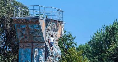 Stire din Social : Vești bune pentru amatorii de escaladă! La Gravity Park este permis accesul în zona de climbing!