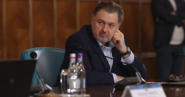 Stire din Social : Alexandru Rafila: "Guvernul va aloca resurse suplimentare pentru medicamentele compensate, dacă va fi nevoie"