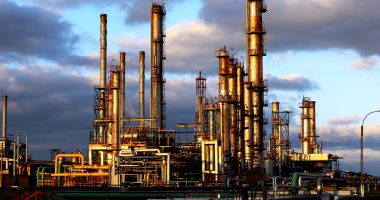 Stire din Social : Rafinăria Petromidia, la ceas aniversar. A împlinit 40 de ani de activitate