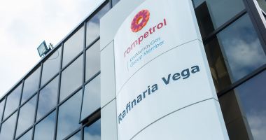 Stire din Social : Ecologizarea batalelor istorice din rafinăria Vega, un angajament ferm al Rompetrol Rafinare față de comunitate și mediul înconjurător