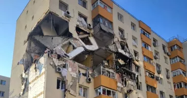 Stire din Eveniment : Locatarii din blocul afectat de explozia din Rahova ar putea intra în apartamente în aproximativ trei luni