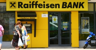 Raiffeisen a primit un nou termen de la polonezi