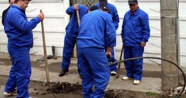 Asociațiile cu datorii la RAJA rămân fără apă