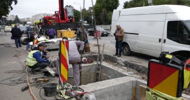 Stire din Social : Lucrările de înlocuire a conductelor vechi se desfășoară conform graficului de lucru