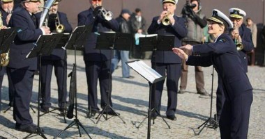 Stire din Social : Fanfara RAJA concertează a doua zi de Paște, în parcul din fața City Mall