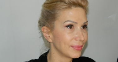 Stire din Politică-Administrație : Raluca Turcan va candida pentru funcția de prim-vicepreședinte al PNL