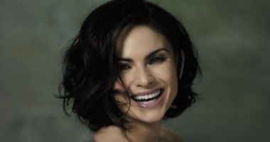 Stire din Actualitate : Ramona Bădescu, alimentele pentru un ten perfect: "Le prepar singură!"