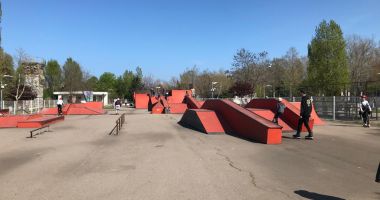 Stire din Social : Rampele din Gravity Park şi Ţara Piticilor, refăcute de autorităţile locale