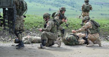 Stire din Eveniment : Evacuarea răniților, un antrenament obligatoriu