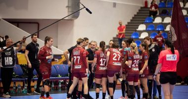 Stire din Sport : CS Rapid l-a numit pe antrenorul spaniol David Ginesta în locul lui Kim Rasmussen
