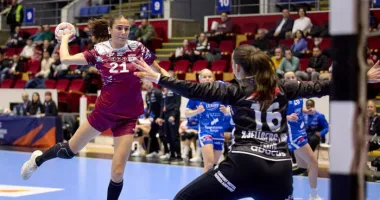 Stire din Sport : Rapid București a remizat cu norvegiencele de la Tertens Bergen în Liga Campionilor