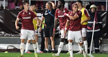 Stire din Sport : Rapid, noul lider al Superligii, după 2-1 cu FC Botoșani