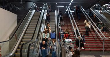 Stire din Actualitate : S-a aflat cauza blackoutului care a lăsat milioane de oameni fără curent în Spania și Portugalia