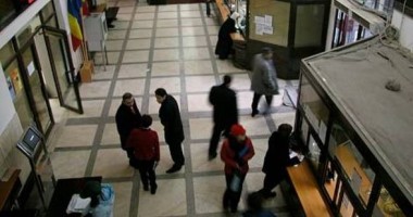 Stire din Social : Dobândirea  sau înstrăinarea bunurilor supuse impozitării  se declară  în 30 de zile