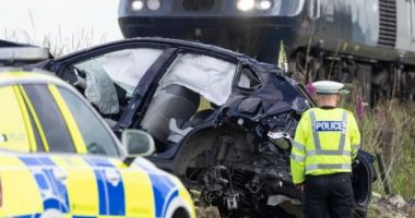 Stire din Eveniment : Rapper român, mort într-un accident teribil. Mașina lui a fost spulberată de tren