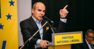 Stire din Politică-Administrație : Rareș Bogdan, propus prim-vicepreședinte al PNL