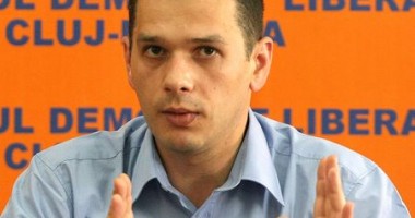 Stire din Politică-Administrație : Europarlamentarul Rareș Niculescu cere USL să înceteze atacurile la adresa României