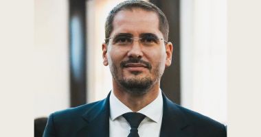 Stire din Politică-Administrație : Costin Răsăuţeanu, viceprimarul municipiului Constanţa: "Voi pune preţ pe unitate"