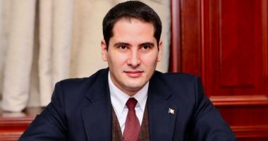 Stire din Politică-Administrație : Consilierul local Costin Răsăuţeanu insistă pentru demararea proiectului "Bebe Trusou"