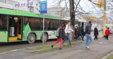 Stire din Social : Cât costă abonamentele reduse pentru elevi, la RATC Constanța
