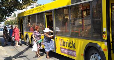 Stire din Social : Strada Răscoalei, asfaltată. Autobuzele RATC își mută stațiile pe bulevardul Tomis