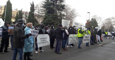 Stire din Economie : A fost aprobată prorogarea ratelor la creditele fermierilor