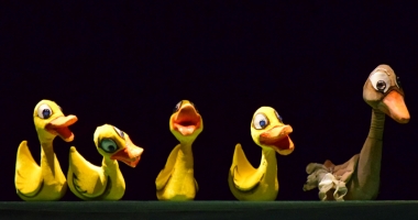 "Rățușca cea urâtă" se întoarce la teatru - 2