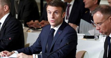 Stire din Actualitate : Președintele Franței, Emmanuel Macron, nu exclude trimiterea de trupe occidentale în Ucraina
