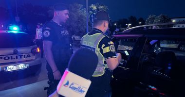 Stire din Eveniment : Razie de amploare în stațiunea Mamaia. Zeci de autoturisme au fost controlate de polițiștii