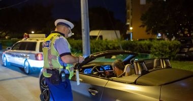 RAZIE pe şosele! Şoferi prinşi băuţi şi drogaţi, la volan