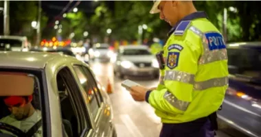 Stire din Eveniment : Șoferii imprudenți plătesc scump. Peste 60 de amenzi aplicate de poliție într-o singură zi