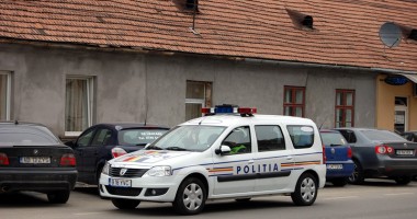 Stire din Eveniment : Chrysler cu ITP fals, descoperit la Negru Vodă