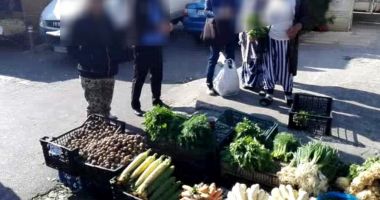 Razie în Piața Tomis III din Constanța. Vizați sunt comercianții ambulanți - 4